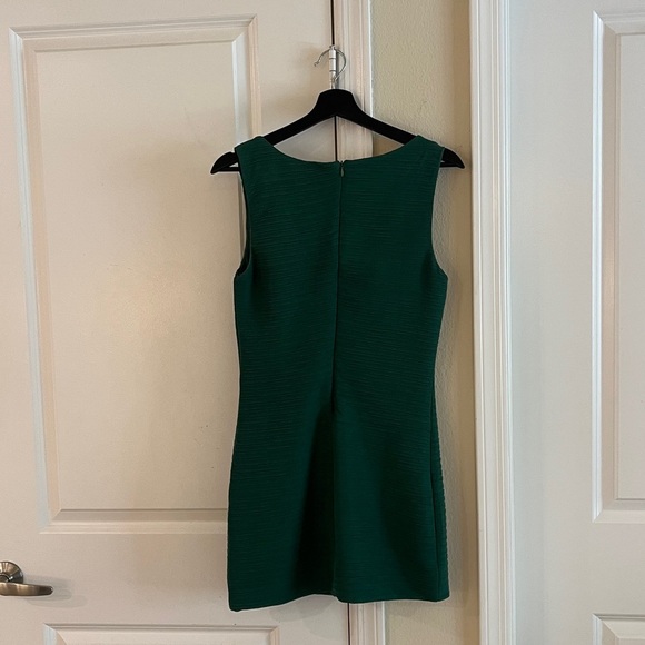 Y2K Vintage Forest Green Ruched Dress, Circa 2008 - Picture 4 of 17